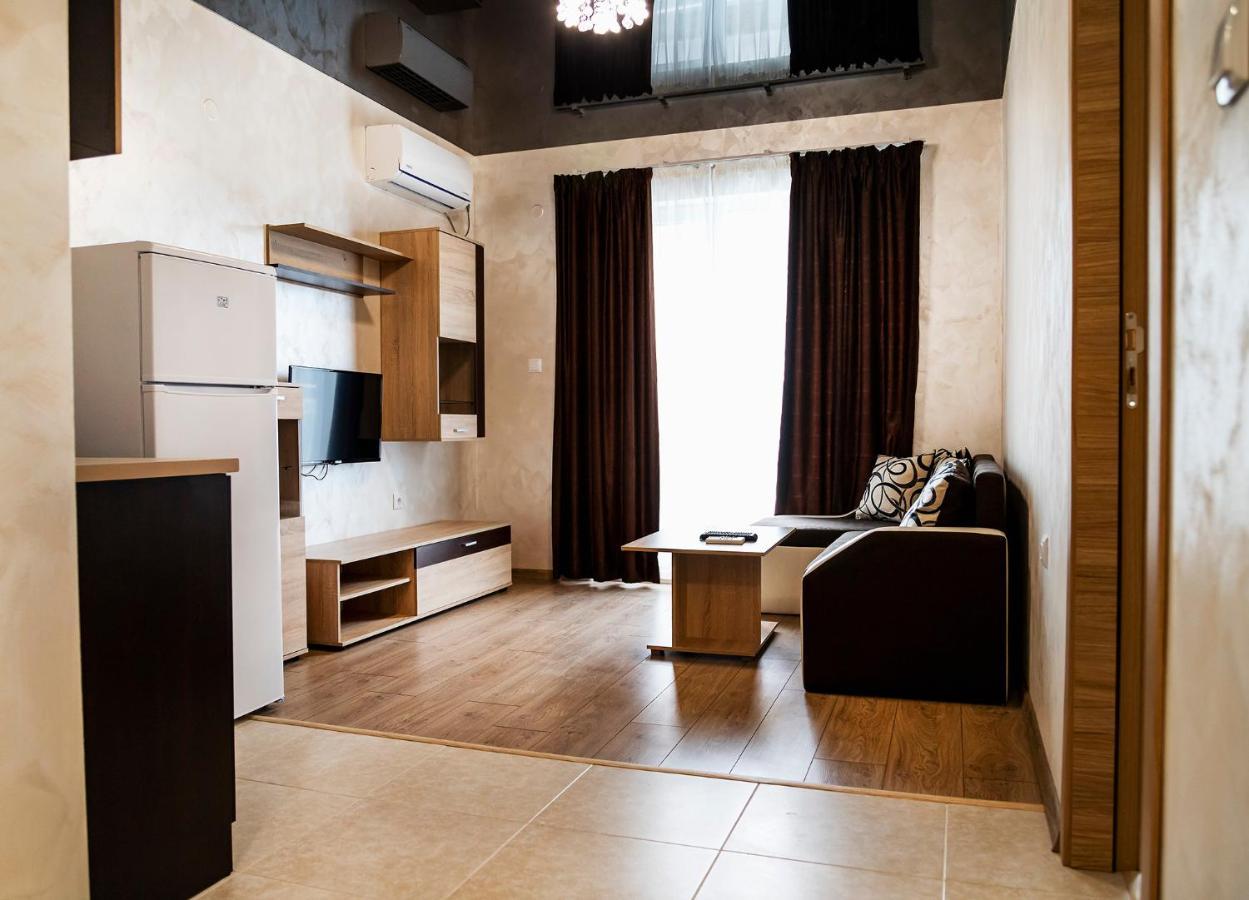 Family Hotel - City Hotel Jamboł Zewnętrze zdjęcie