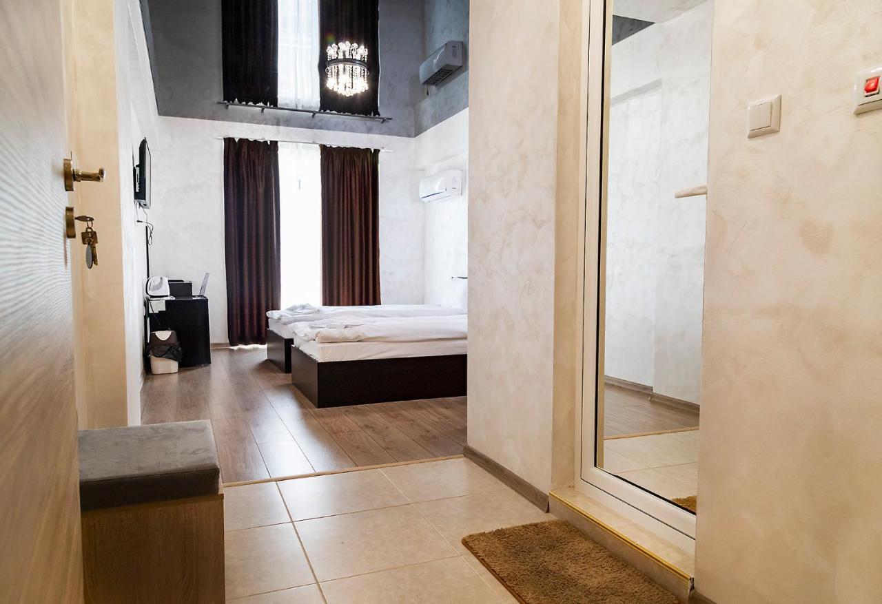 Family Hotel - City Hotel Jamboł Zewnętrze zdjęcie