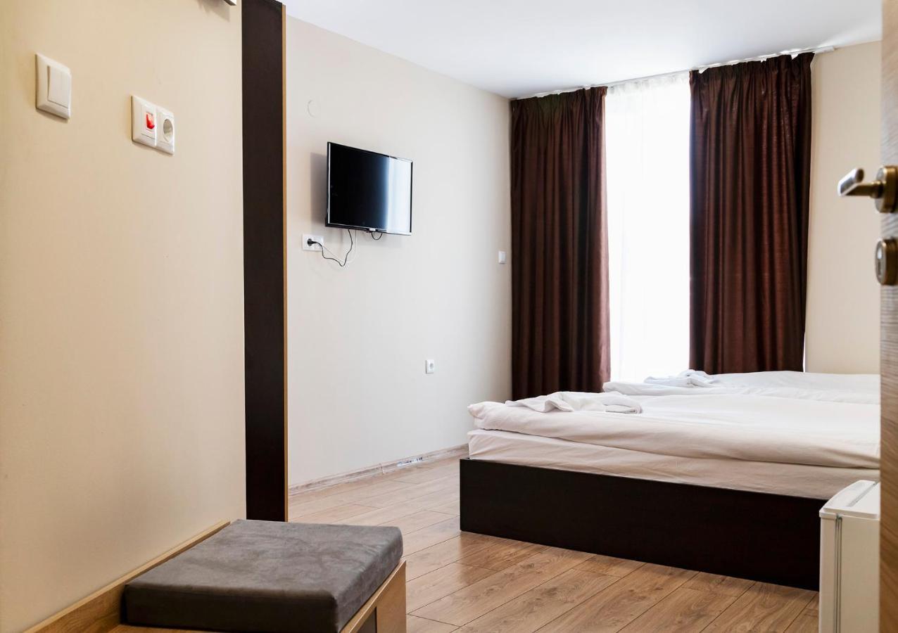 Family Hotel - City Hotel Jamboł Zewnętrze zdjęcie