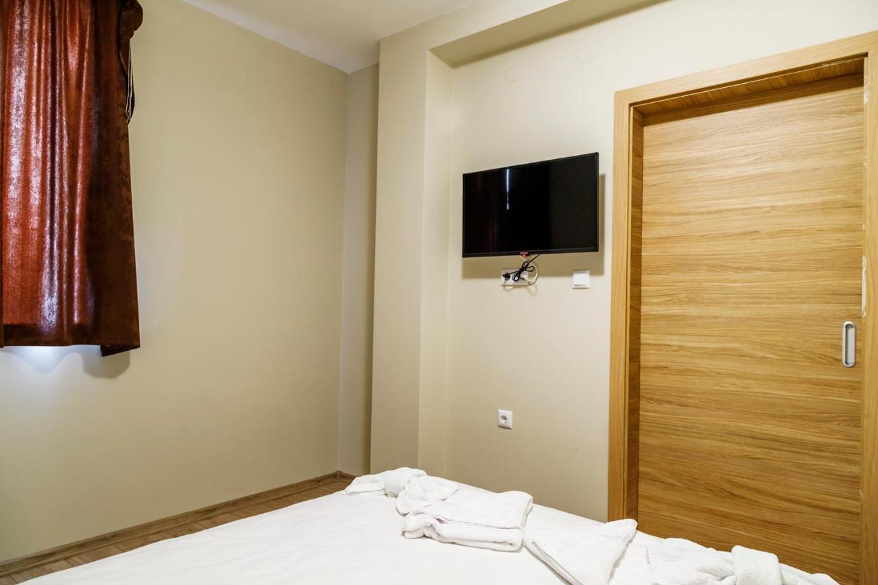 Family Hotel - City Hotel Jamboł Zewnętrze zdjęcie
