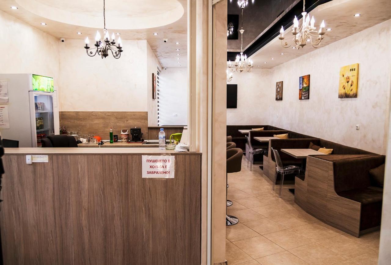 Family Hotel - City Hotel Jamboł Zewnętrze zdjęcie