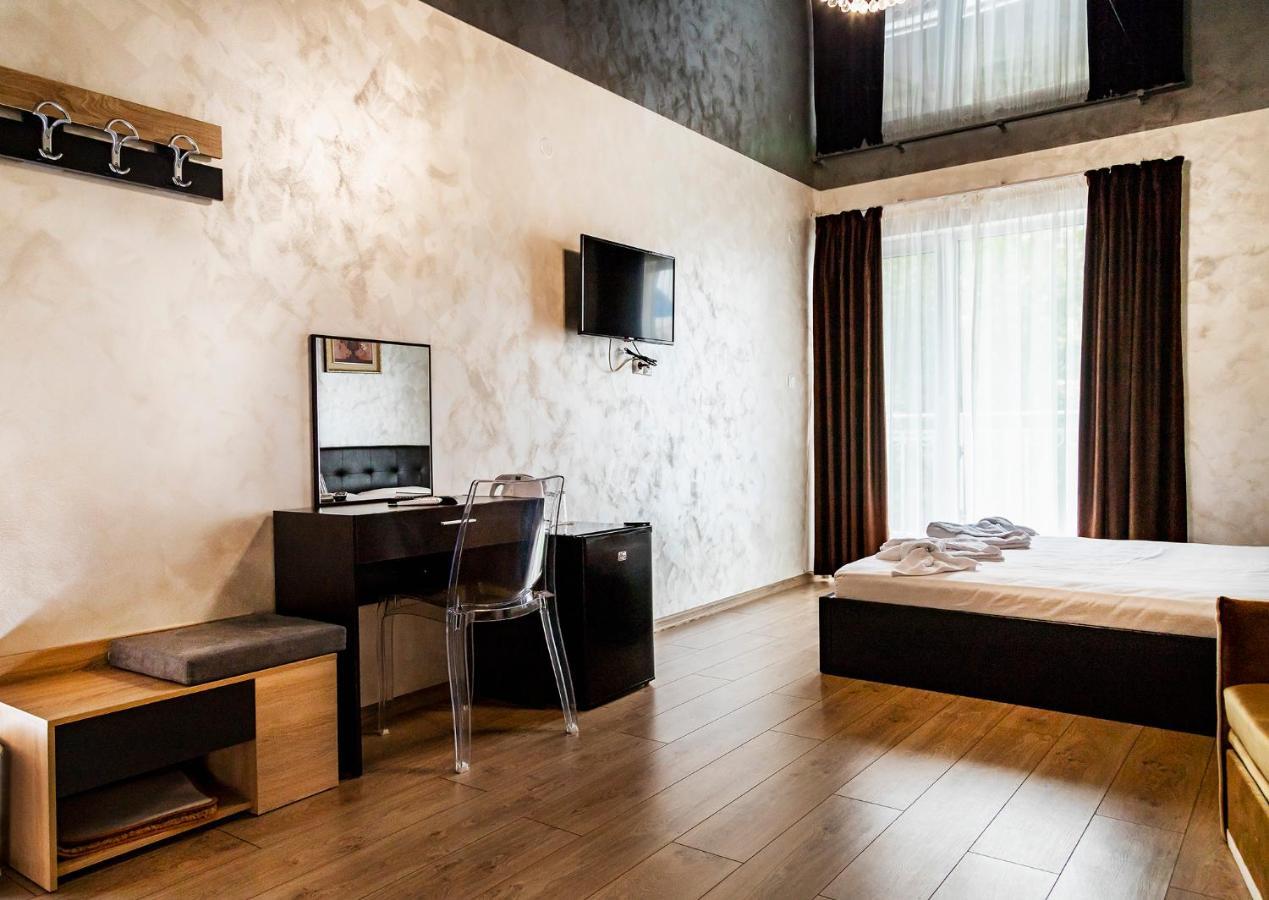 Family Hotel - City Hotel Jamboł Zewnętrze zdjęcie