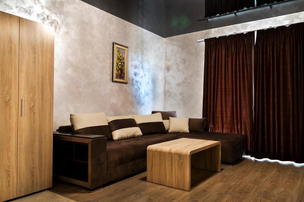 Family Hotel - City Hotel Jamboł Zewnętrze zdjęcie